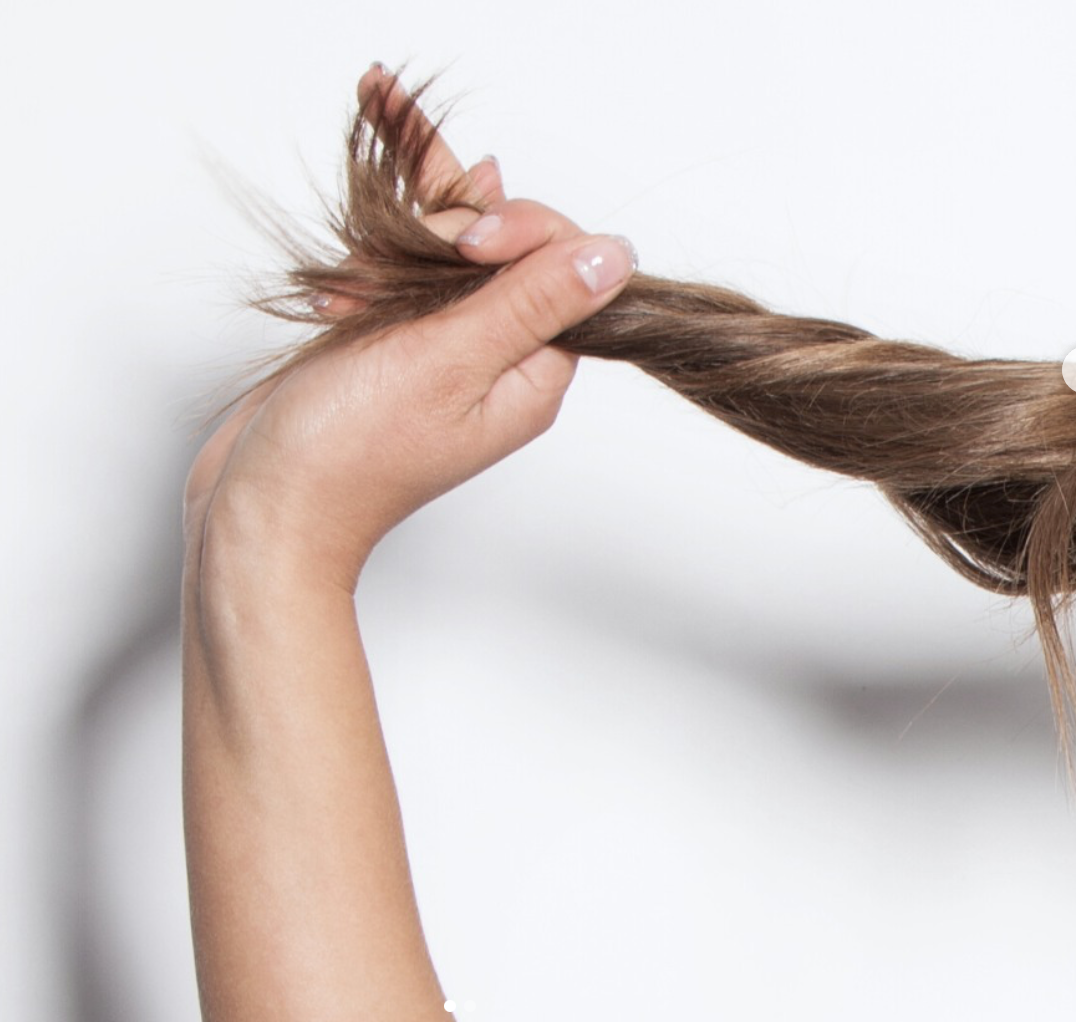 Give your hair the care they need. Choose your next hair conditioner from the Naturalis collection.