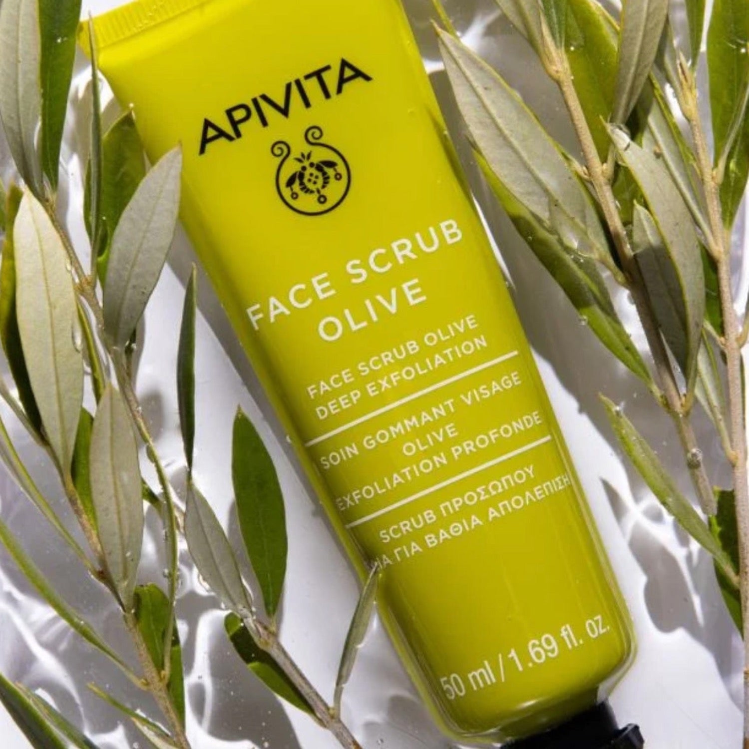 Apivita Face Scrub Olive contains olive oil, grape oil, geranium, and lavender essential oil gives a luxurious feel, while antioxidant-rich wild rose infusion and vitamin E provide anti-aging benefits. 