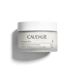 Caudalie Vinoperfect Instant Brightening Moisturiser with Niacinamide has been engineered for all women seeking to suppress or diminish dark spots resulting from the sun, acne, age, or pregnancies.