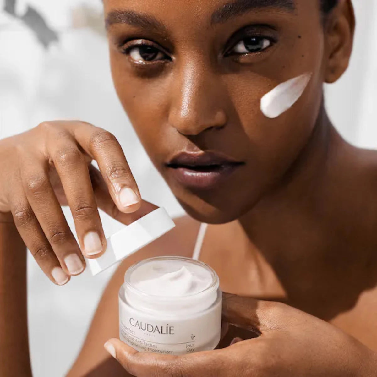 Caudalie Vinoperfect Instant Brightening Moisturiser has been dermatologically tested, is non-comedogenic, oil-free, and vegan.